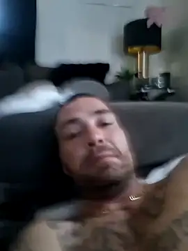 Johbnyy online show from March 10, 2026, 1:38 pm