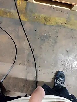 TAMI61 online show from April 15, 2026, 7:32 pm