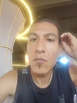 Snapshot of Rodrigohernan19 chatting on April 5, 2026, 5:32 pm Rodrigohernan19 online show from April 5, 2026, 5:32 pm