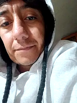 Hxzelmxnix online show from March 6, 2026, 5:15 am