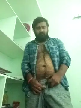 handsomeboy1414 online show from January 11, 2026, 4:39 am