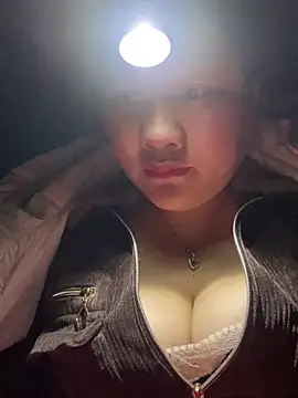 comteze12 online show from January 15, 2026, 3:27 pm