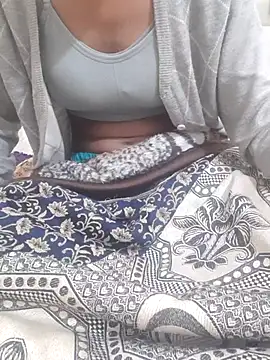 Royal Gril online show from January 31, 2026, 7:11 pm