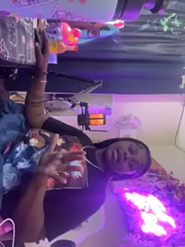 Angeldior29 online show from April 22, 2026, 4:37 am