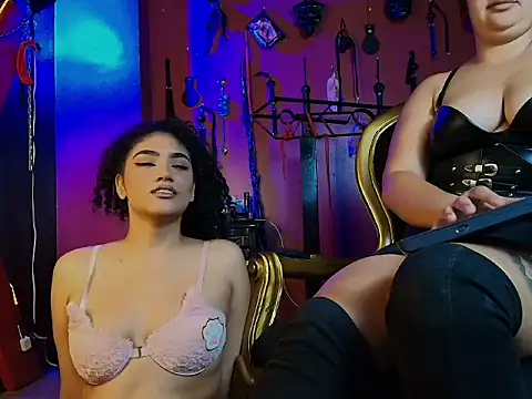 Snapshot of miss_n_submissive chatting on January 15, 2026, 12:10 pm miss n submissive online show from January 15, 2026, 12:10 pm