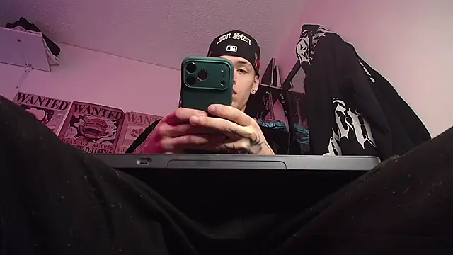 Snapshot of Anhony_Muscle chatting on February 26, 2026, 7:13 pm Anhony Muscle online show from February 26, 2026, 7:13 pm