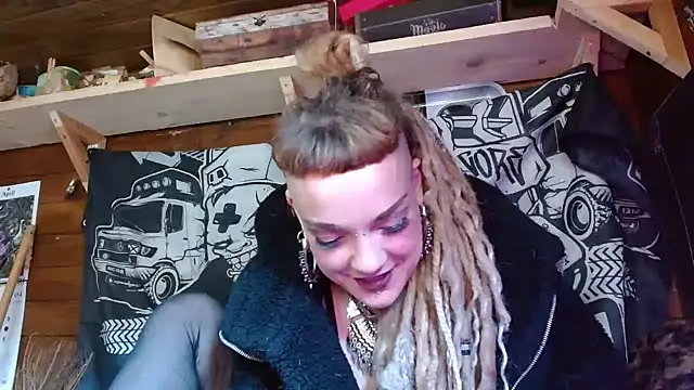 spiralhokkaido23 online show from April 18, 2026, 11:36 am