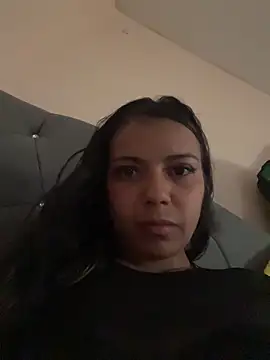 cinthia2011 online show from February 20, 2026, 10:21 pm