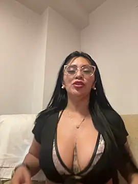 nataliia queen  online show from March 14, 2026, 11:21 pm