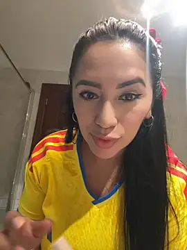 nataliia queen  online show from June 18, 2026, 12:33 am