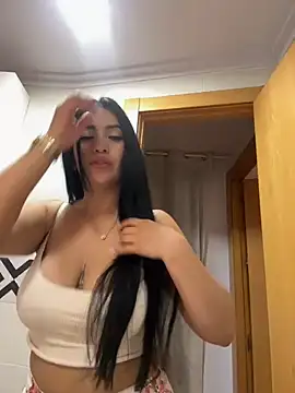 nataliia queen  online show from June 25, 2026, 8:08 am