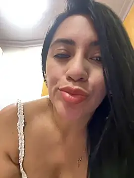 nataliia queen  online show from June 28, 2026, 11:33 pm