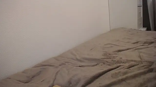 KitsuNyaa online show from January 12, 2026, 4:34 pm