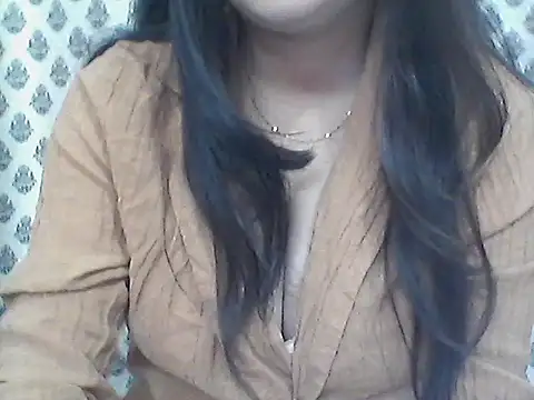 Snapshot of _Daisy chatting on April 10, 2026, 7:07 pm Daisy online show from April 10, 2026, 7:07 pm