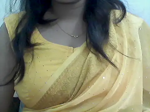 Snapshot of _Daisy chatting on May 6, 2026, 1:05 pm Daisy online show from May 6, 2026, 1:05 pm