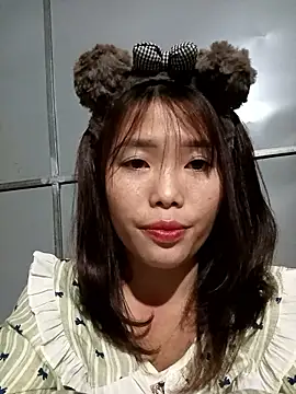 Snapshot of Happy_sweet1 chatting on January 11, 2026, 2:11 pm Happy sweet1 online show from January 11, 2026, 2:11 pm