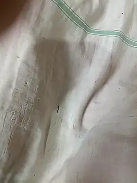 Hot hiuj online show from February 4, 2026, 4:24 pm