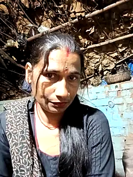 Snapshot of Hot_bhi38 chatting on April 1, 2026, 8:28 pm Hot bhi38 online show from April 1, 2026, 8:28 pm
