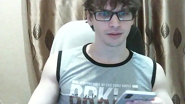 Snapshot of ShyDarko chatting on January 8, 2026, 11:45 am ShyDarko online show from January 8, 2026, 11:45 am