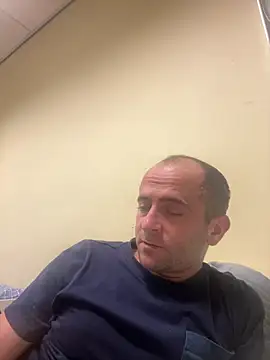 Snapshot of Majestik1 chatting on February 4, 2026, 11:49 am Majestik1 online show from February 4, 2026, 11:49 am