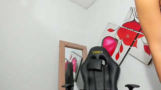 Snapshot of samyspresleyts chatting on December 9, 2024, 12:56 am samyspresleyts online show from December 9, 2024, 12:56 am