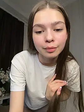 Snapshot of SkylineBliss chatting on June 26, 2026, 11:36 am SkylineBliss online show from June 26, 2026, 11:36 am