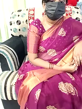 Tinarosy13 online show from February 20, 2026, 7:21 am