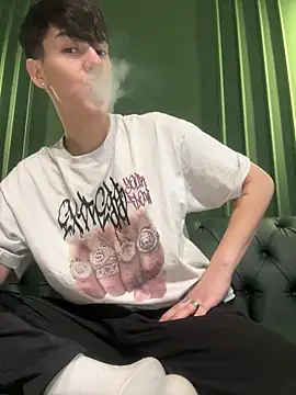 ravenryx online show from February 26, 2026, 3:55 pm