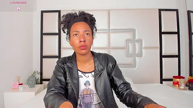 Snapshot of CarlaMarcuzzi chatting on January 12, 2026, 8:36 pm CarlaMarcuzzi online show from January 12, 2026, 8:36 pm