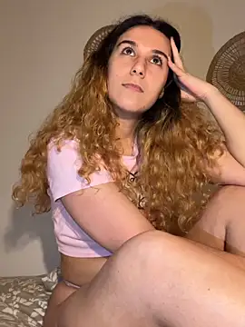 joanaguerreiru online show from February 20, 2026, 12:29 am