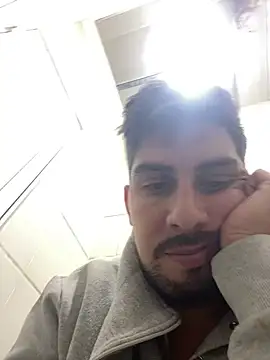 Llavedepalanca online show from January 8, 2026, 10:34 pm