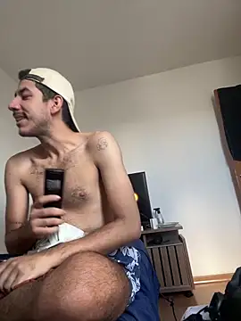 Snapshot of vinihfeh chatting on February 9, 2026, 8:24 pm vinihfeh online show from February 9, 2026, 8:24 pm