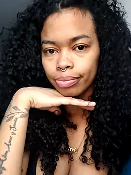 Snapshot of shenna_brunette chatting on January 15, 2026, 1:16 pm shenna brunette online show from January 15, 2026, 1:16 pm