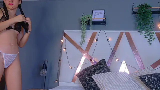 AmberStonne   online show from February 25, 2026, 3:05 am