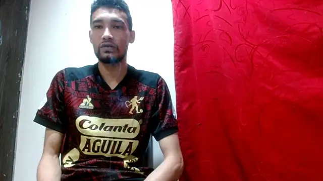 Calientes96 online show from January 19, 2026, 12:47 am