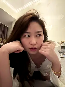 YMG02 online show from January 7, 2026, 10:45 pm