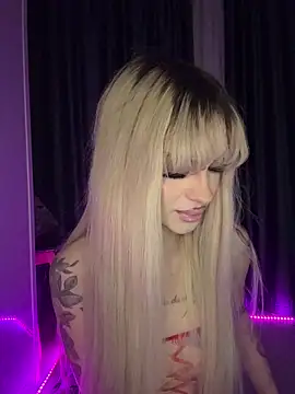 IcyLuna online show from January 9, 2026, 8:10 pm