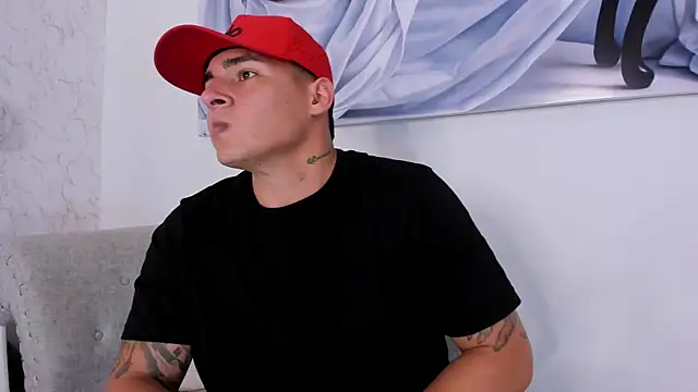 MassimoCo  online show from February 17, 2026, 10:49 pm