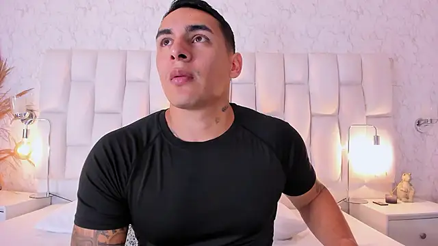 MassimoCo  online show from March 18, 2026, 11:30 pm