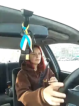 Lily Viola online show from March 24, 2026, 6:18 am