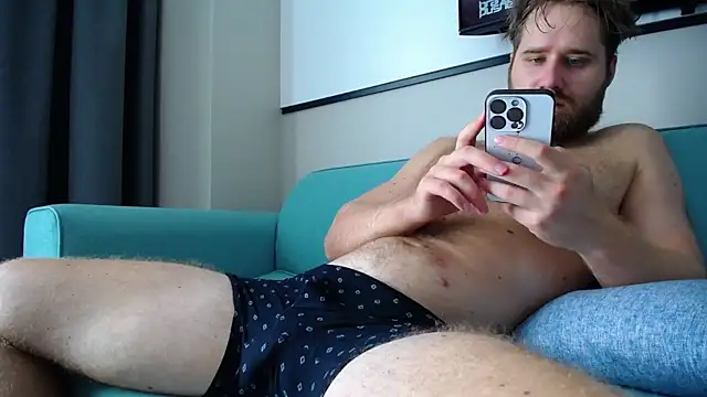 LorenzoLux online show from April 23, 2026, 6:03 am