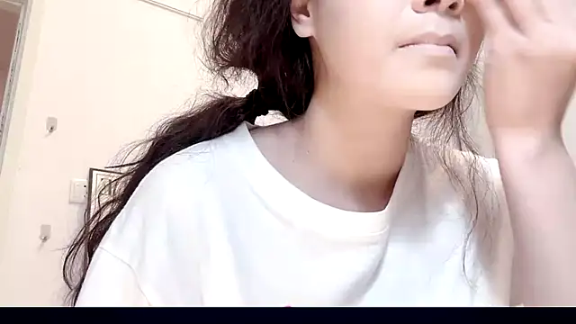 sunny-ly online show from April 24, 2026, 2:19 pm