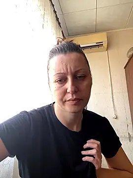 Snapshot of Titana999 chatting on January 9, 2026, 9:23 am Titana999 online show from January 9, 2026, 9:23 am