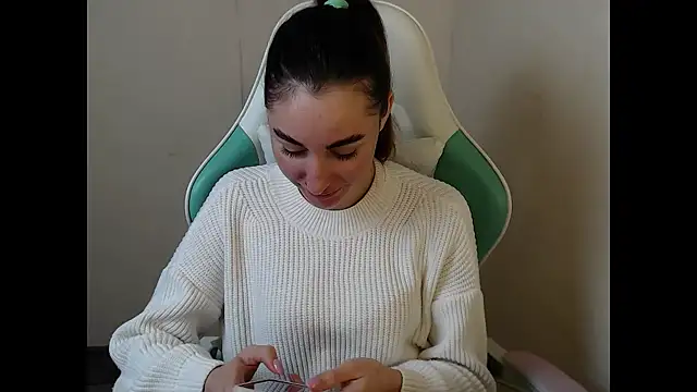 cammila horn online show from March 4, 2026, 6:30 am