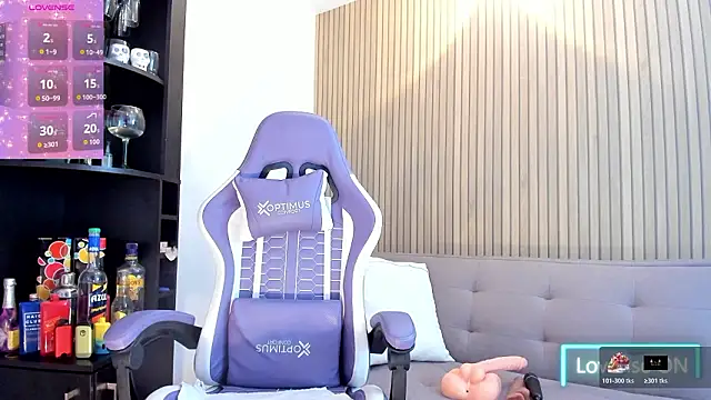 miacoxx 34 online show from March 19, 2026, 10:47 pm