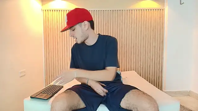 Snapshot of IM_BULL chatting on January 6, 2026, 1:26 pm IM BULL online show from January 6, 2026, 1:26 pm