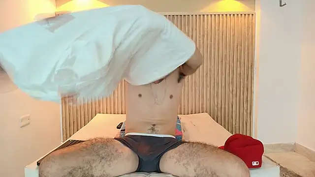 Snapshot of IM_BULL chatting on January 8, 2026, 12:40 pm IM BULL online show from January 8, 2026, 12:40 pm