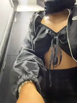 Snapshot of TaylorrHill chatting on March 3, 2026, 6:03 pm TaylorrHill online show from March 3, 2026, 6:03 pm