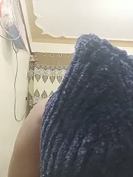 Bootyful me online show from June 17, 2026, 4:04 am