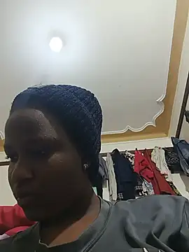 Bootyful me online show from June 25, 2026, 9:14 am